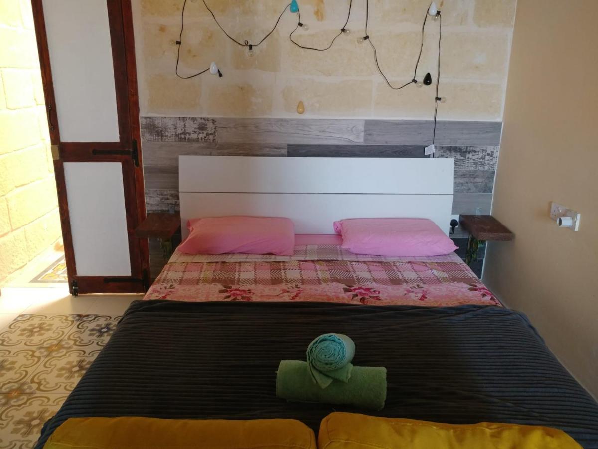 Triesti Home Виктория Экстерьер фото