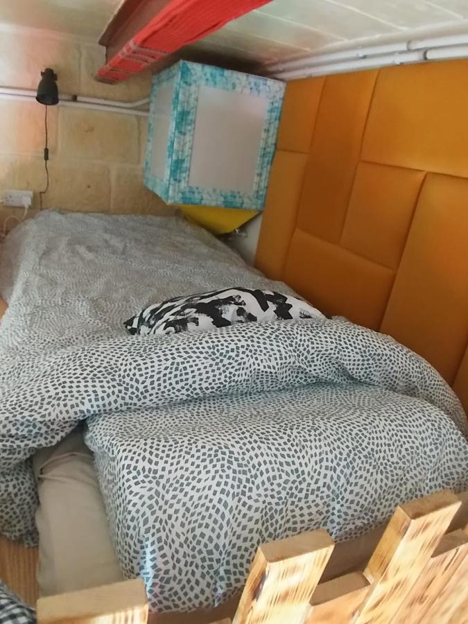 Triesti Home Виктория Экстерьер фото