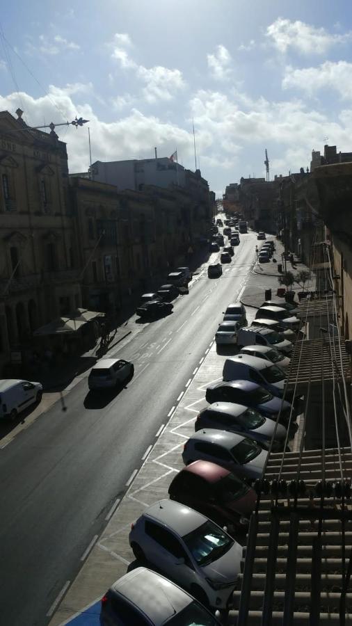Triesti Home Виктория Экстерьер фото